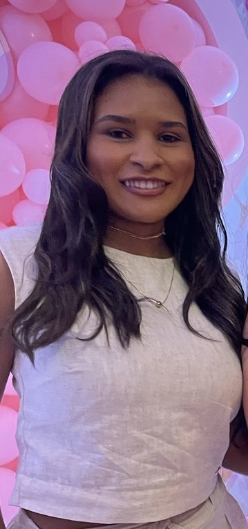 Elizangela - Secretaria